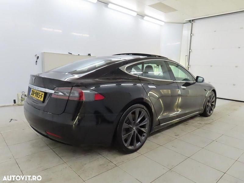 Second-hand Tesla Model S 244 kW (333 CP) 2019 Culoaregri Hatchback