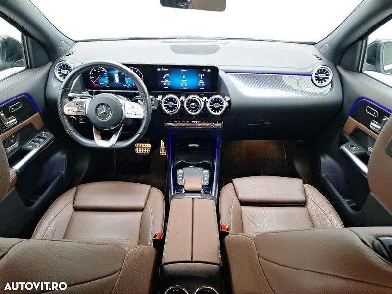 Second-hand Mercedes GLA200 163 CP (119 kW) 2022 Culoarenegru SUV