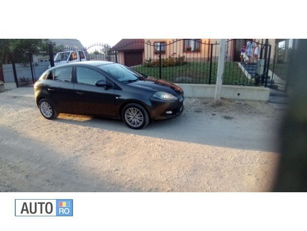 Gri Utilizat 2010 Fiat Bravo Hatchback | 4.200 EUR (Scump) - Imagine 1/2