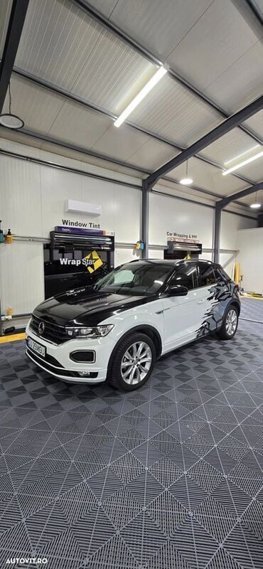 Alb Utilizat 2020 VW T-Roc SUV | 21.500 EUR (Preț OK) - Imagine 1/4