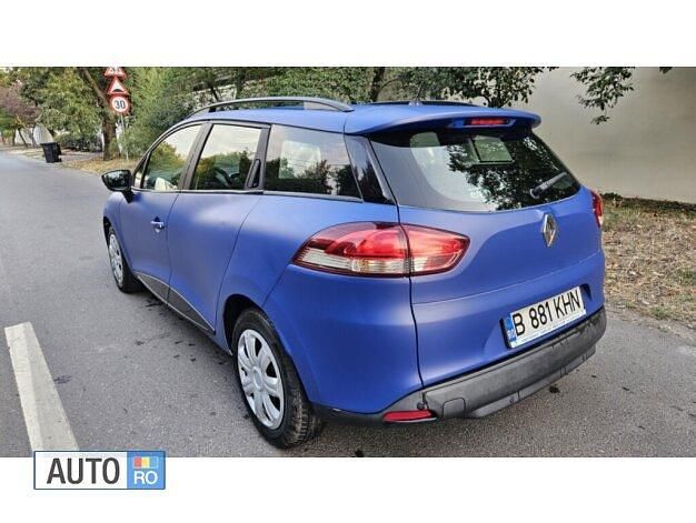 Albastru marin Utilizat 2019 Renault Clio GrandTour Break | 6.300 EUR (Preț bun) - Imagine 1/4