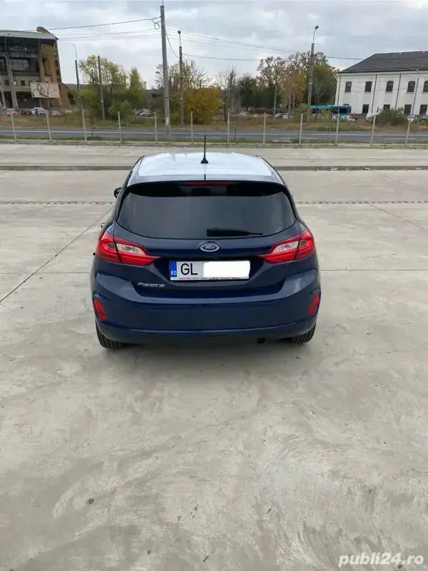 Second-hand Ford Fiesta Titanium 100 CP (73 kW) 2018 Albastru Hatchback