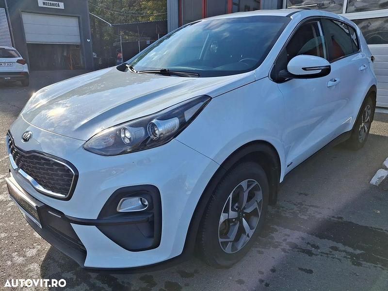 Culoarealb Utilizat 2021 Kia Sportage Style SUV | 16.950 EUR (Super Preț) - Imagine 1/4