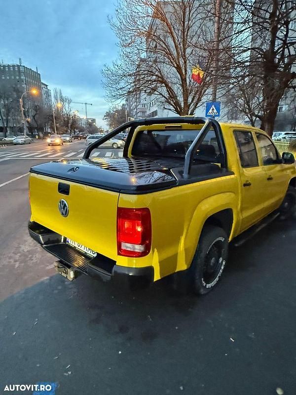 Second-hand VW Amarok 180 CP (132 kW) 2015 Culoaregalbeuriu Pickup