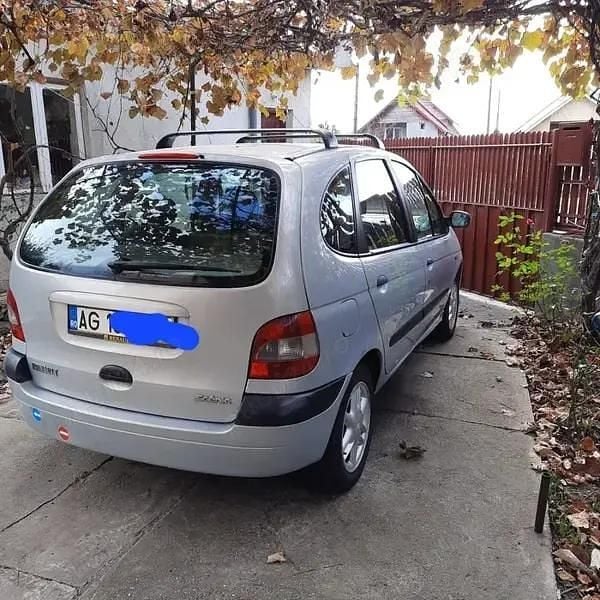 Utilizat 2002 Renault Scénic Monovolum | 1.750 EUR - Imagine 1/3