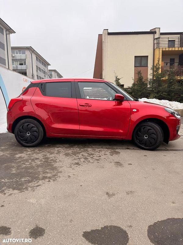 Second-hand Suzuki Swift 83 CP (61 kW) 2021 Culoarerosu Hatchback