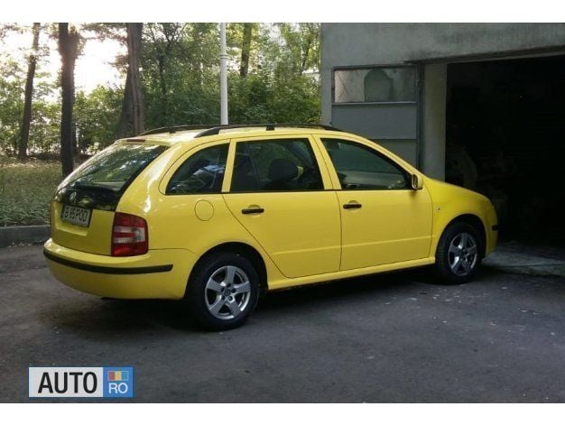 Second-hand Skoda Fabia 68 CP (50 kW) 2008 Galben Hatchback