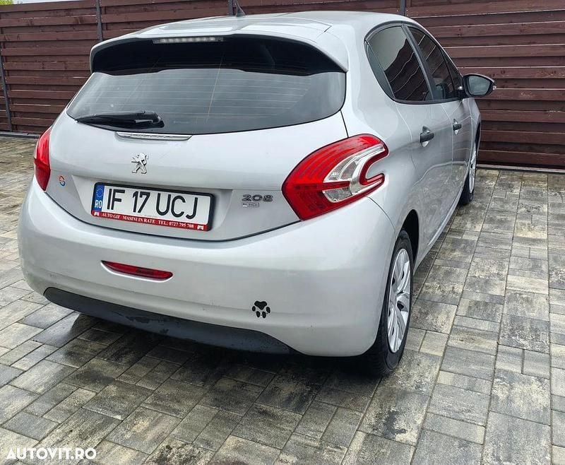 Second-hand Peugeot 208 Active 68 CP (50 kW) 2014 Culoareargint Hatchback