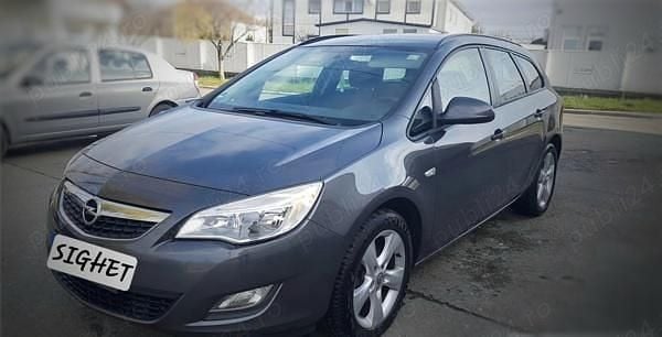 Second-hand Opel Astra Sport 130 CP (95 kW) 2011 Gri Break