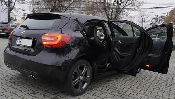 Utilizat 2013 Mercedes A200 Hatchback | 11.900 EUR (Preț bun) - Imagine 1/4