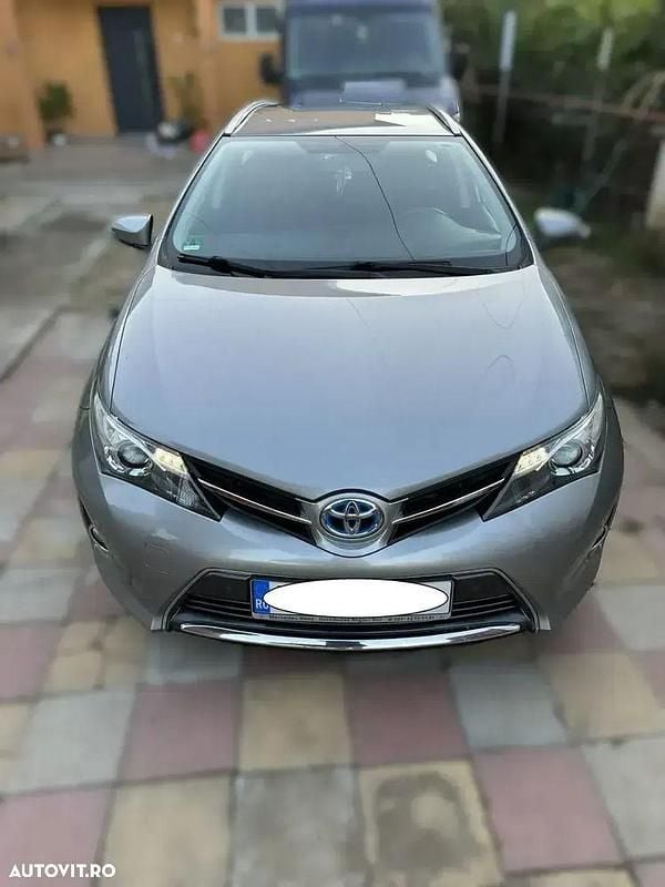 Culoareargint Utilizat 2013 Toyota Auris Hybrid Luna Break | 11.000 EUR - Imagine 1/4