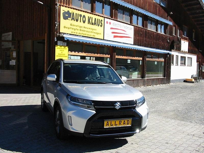 Nouă 2024 Suzuki Vitara SUV | 27.306 EUR - Imagine 1/1