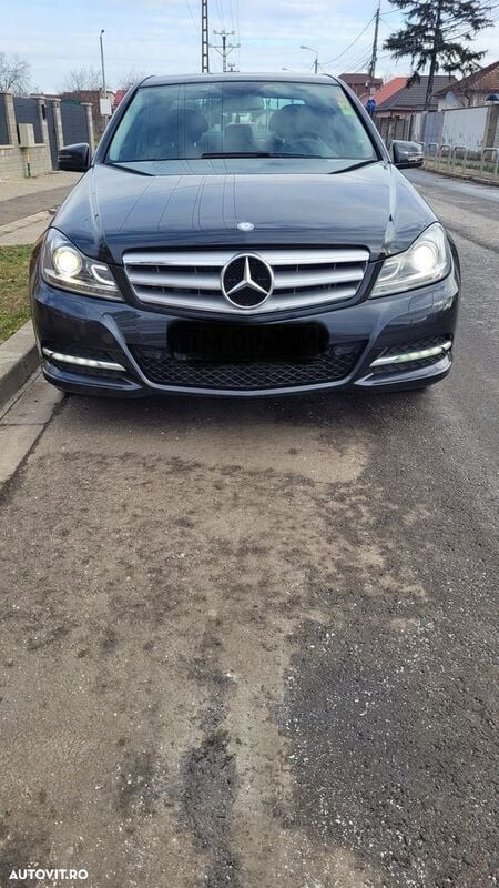 Negru Utilizat 2014 Mercedes C220 Berlinǎ | 10.000 EUR (Super Preț) - Imagine 1/4