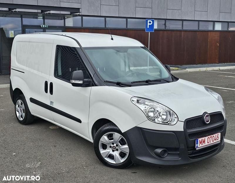 Second-hand Fiat Doblò Emotion 90 CP (66 kW) 2015 Culoarealb Monovolum
