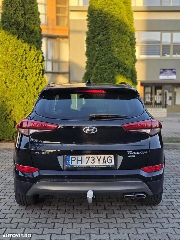 Second-hand Hyundai Tucson 136 CP (100 kW) 2015 Culoarenegru SUV