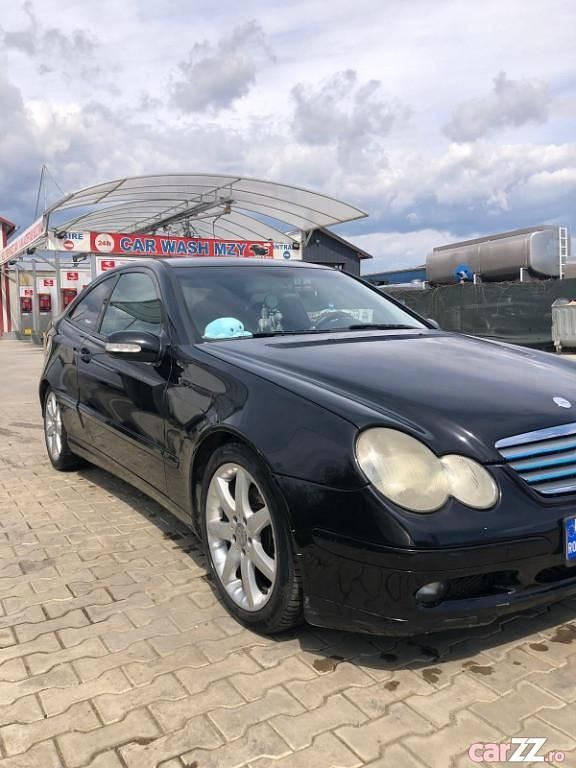 Utilizat 2004 Mercedes C220 Coupe | 2.300 EUR - Imagine 1/4