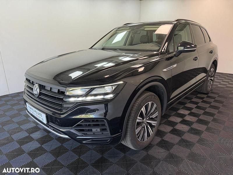 Second-hand VW Touareg Elegance 286 CP (210 kW) 2020 Culoarenegru SUV
