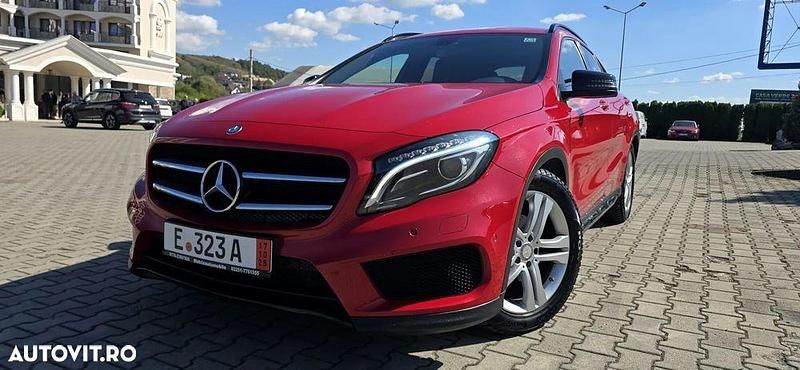 Culoarerosu Utilizat 2016 Mercedes GLA200 AMG line SUV | 16.790 EUR (Preț OK) - Imagine 1/4