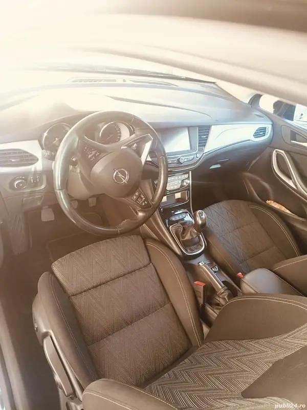 Second-hand Opel Astra Sport 122 CP (89 kW) 2020 Negru Break