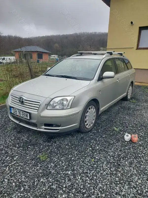 Utilizat 2005 Toyota Avensis Break | 2.600 EUR (Preț OK) - Imagine 1/4