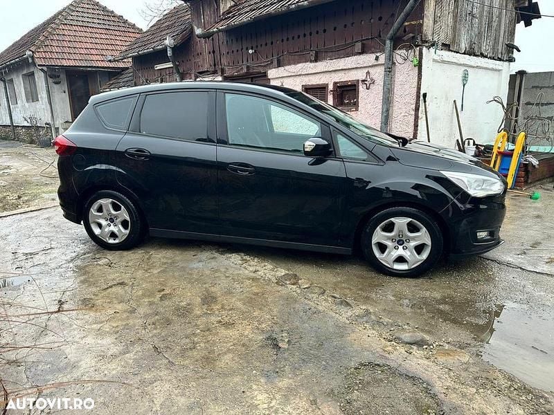 Second-hand Ford C-MAX Business Edition 120 CP (88 kW) 2016 Culoarenegru Monovolum