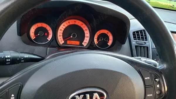 Utilizat 2005 Kia Ceed 3 Berlinǎ | 7.500 EUR - Imagine 1/4