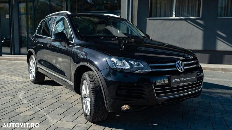 Culoarenegru Utilizat 2010 VW Touareg SUV | 13.490 EUR (Preț OK) - Imagine 1/4
