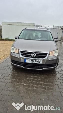 Gri Utilizat 2007 VW Touran Monovolum | 3.000 EUR (Preț OK) - Imagine 1/4