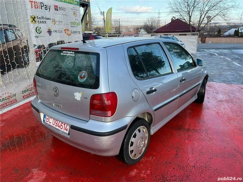 Second-hand VW Polo 75 CP (55 kW) 2002 Argintiu Hatchback