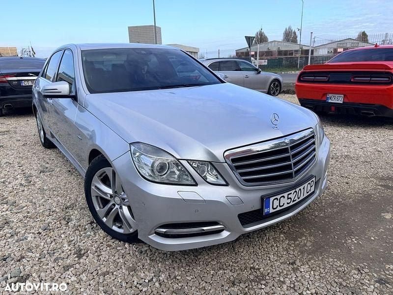 Culoareargint Utilizat 2013 Mercedes E350 Avantgarde Berlinǎ | 9.900 EUR (Super Preț) - Imagine 1/4