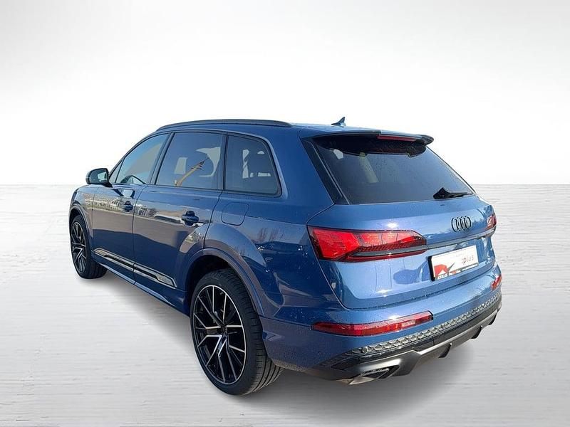 Nouă Audi Q7 S-Line 394 CP (289 kW) 2025 Albastru mediu  normal SUV