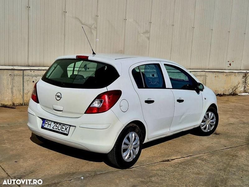 Second-hand Opel Corsa Selection 75 CP (55 kW) 2012 Culoarealb Hatchback