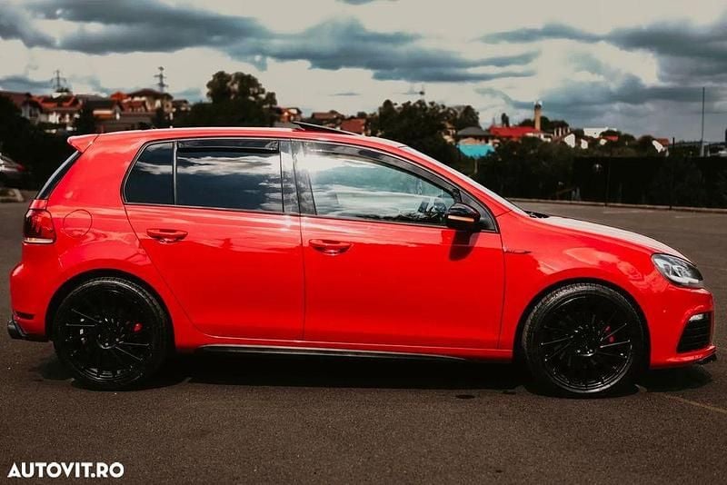 Second-hand VW Golf VI 210 CP (154 kW) 2011 Culoarerosu Hatchback