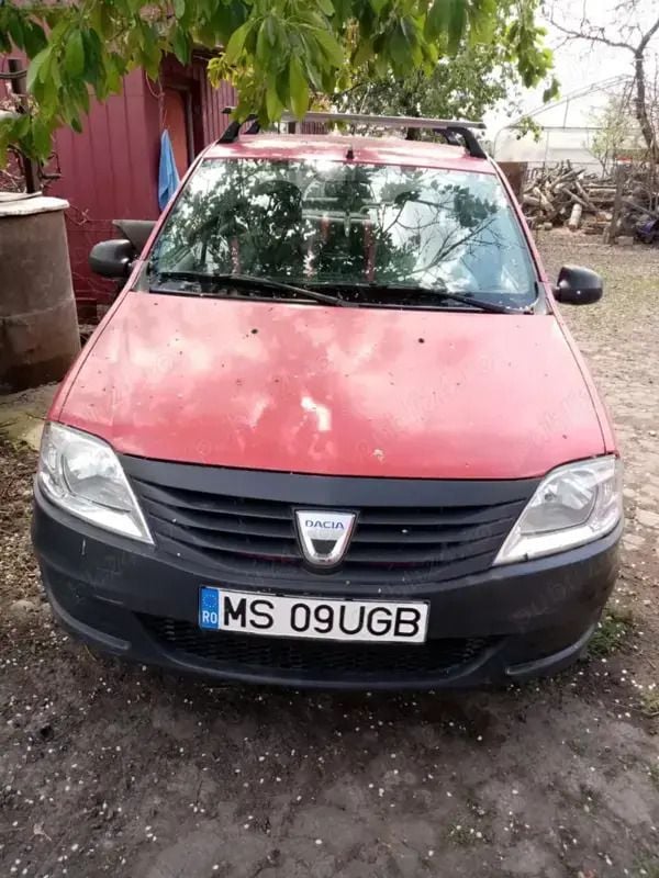 Utilizat 2010 Dacia Logan Berlinǎ | 2.150 EUR - Imagine 1/4