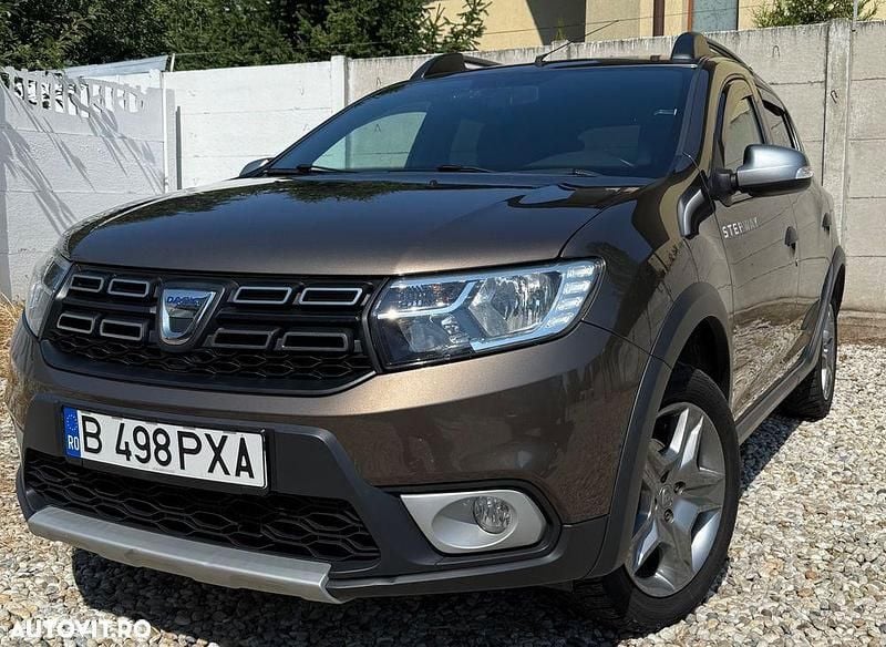 Culoaremaro Utilizat 2019 Dacia Sandero Prestige Hatchback | 8.000 EUR (Preț OK) - Imagine 1/4
