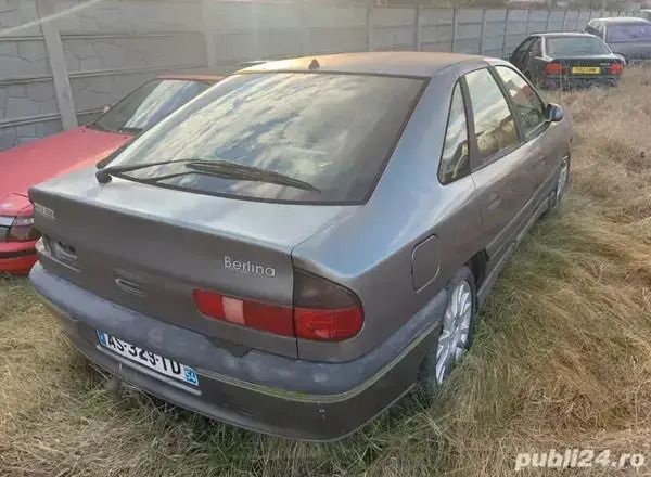 Utilizat 2000 Renault Safrane Hatchback | 550 EUR - Imagine 1/4