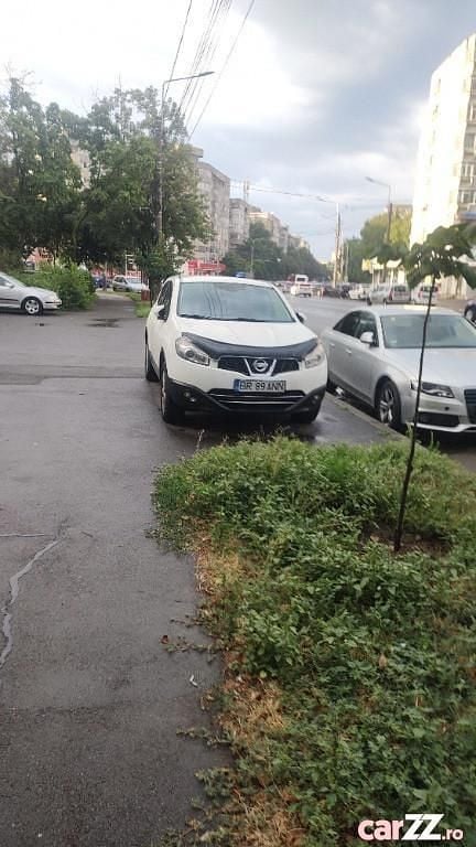 Utilizat 2013 Nissan Qashqai SUV | 8.120 EUR - Imagine 1/4