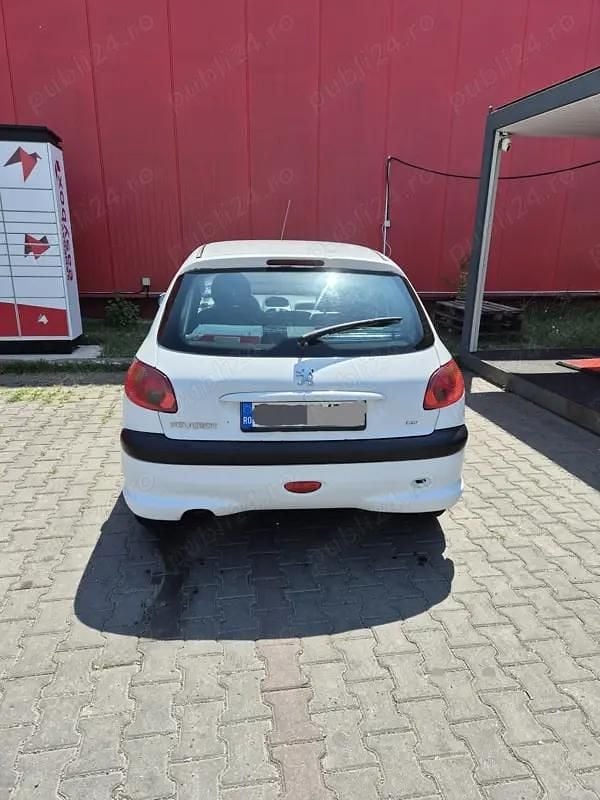 Utilizat 2008 Peugeot 206 Hatchback | 1.700 EUR (Preț OK) - Imagine 1/4