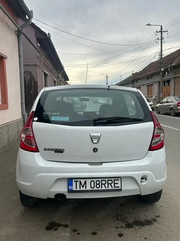 Second-hand Dacia Sandero 75 CP (55 kW) 2010 Hatchback