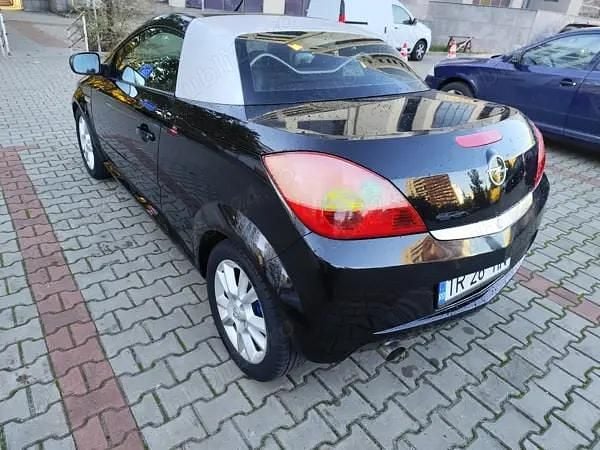 Second-hand Opel Tigra 125 CP (91 kW) 2005 Negru Cabrio