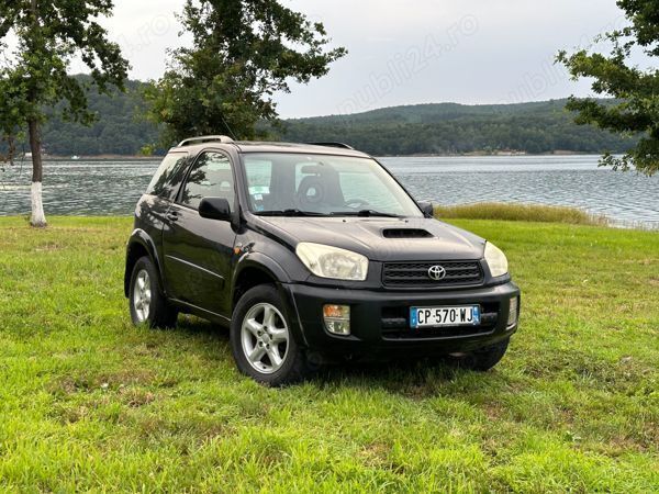 Negru Utilizat 2004 Toyota RAV4 SUV | 4.390 EUR (Preț OK) - Imagine 1/4