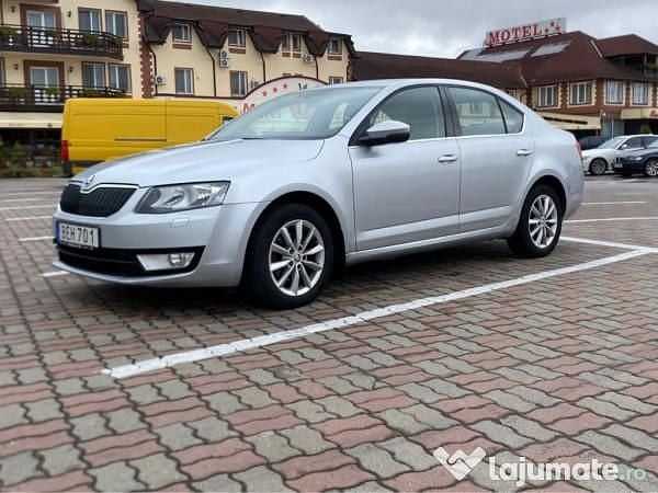 Argintiu Utilizat 2014 Skoda Octavia Berlinǎ | 6.900 EUR (Preț OK) - Imagine 1/4