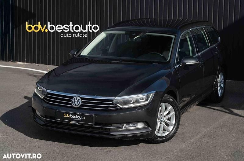 Culoaregri Utilizat 2018 VW Passat Comfortline Break | 9.990 EUR (Super Preț) - Imagine 1/4