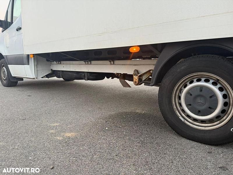 Second-hand Mercedes Sprinter 163 CP (119 kW) 2018 Culoarealb Van