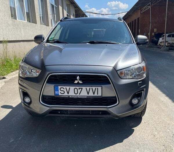 Argint Utilizat 2013 Mitsubishi ASX Comfort Edition SUV | 8.900 EUR - Imagine 1/4