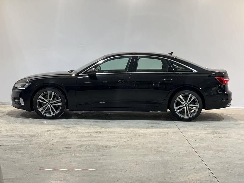 Second-hand Audi A6 Sport 265 CP (194 kW) 2022 Negru  metalic