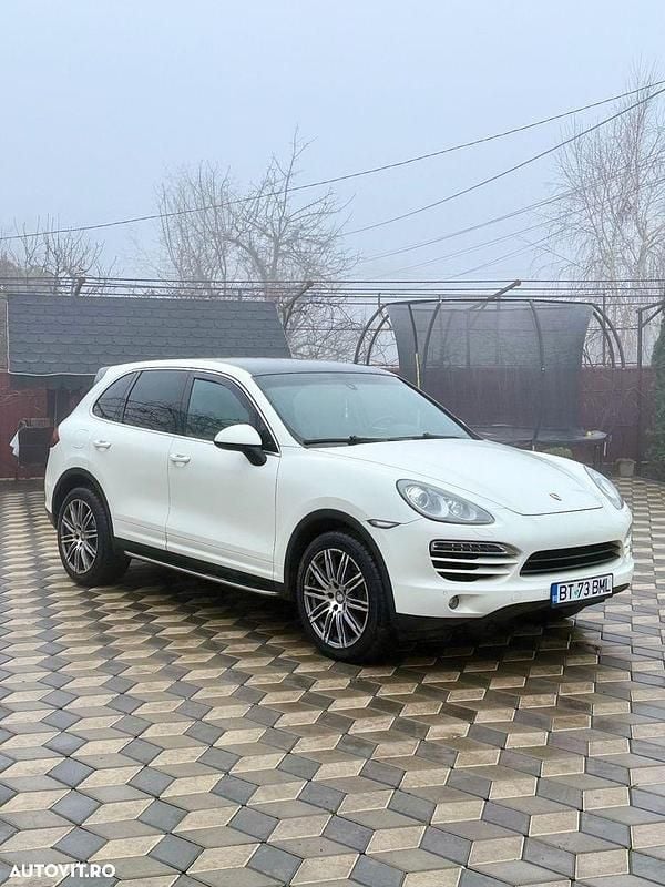 Culoarealb Utilizat 2012 Porsche Cayenne Platinum Edition SUV | 14.500 EUR (Preț OK) - Imagine 1/4