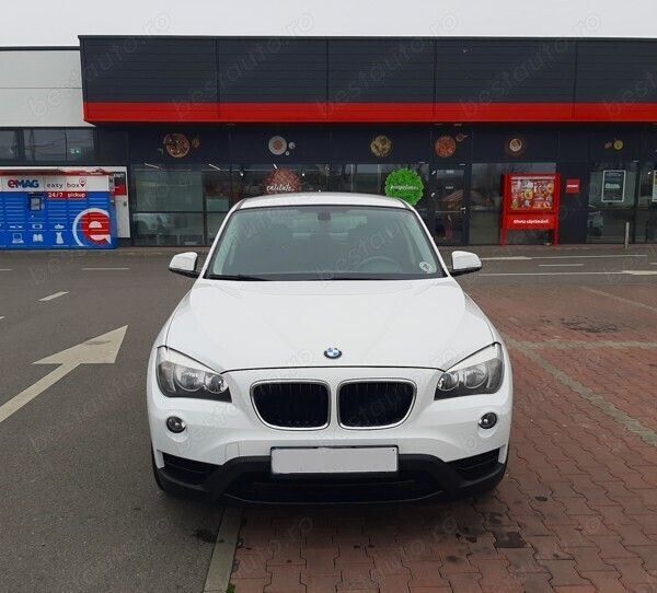 Utilizat 2014 BMW X1 Sport Line SUV | 10.700 EUR (Preț bun) - Imagine 1/4