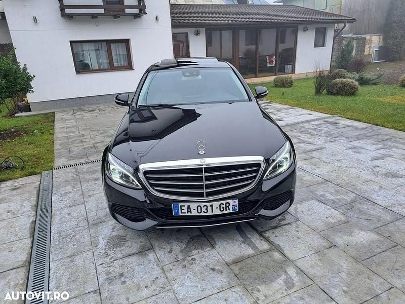 Second-hand Mercedes C220 170 CP (125 kW) 2015 Culoarenegru Berlinǎ