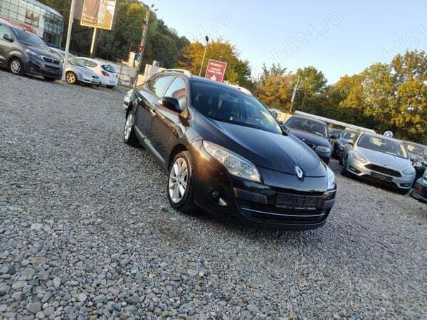 Utilizat 2012 Renault Mégane III Break | 5.999 EUR - Imagine 1/4